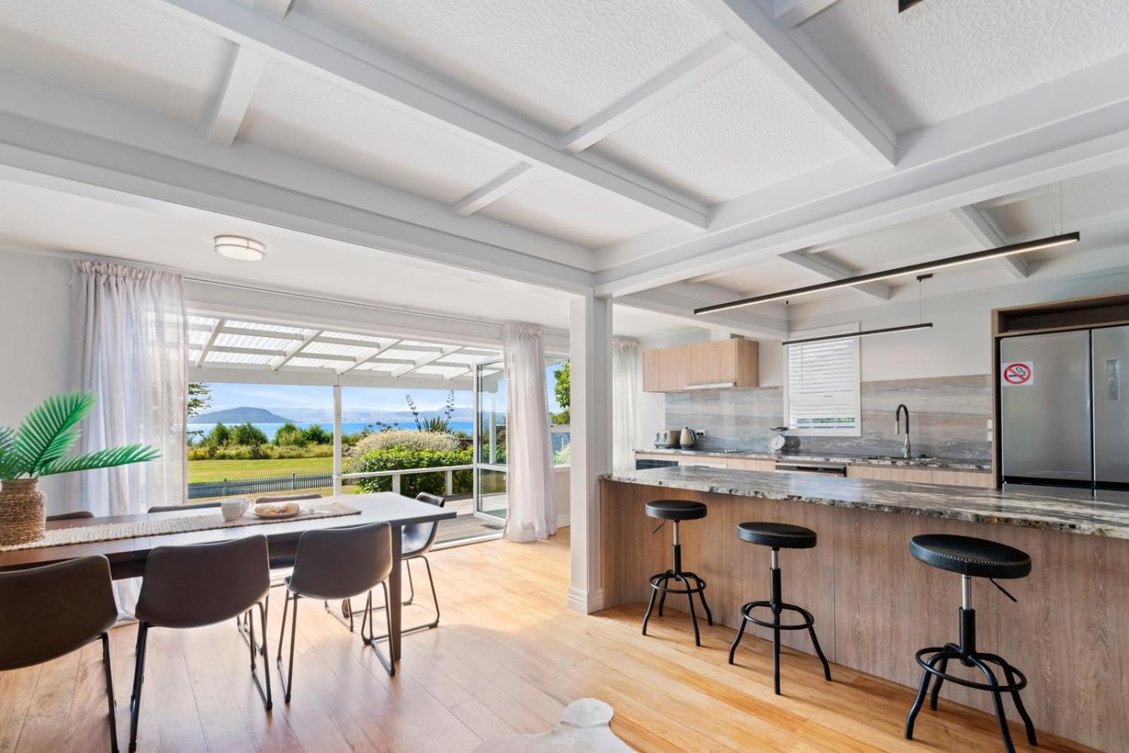 Ngongotaha Lakeside Home Rotorua Exterior foto