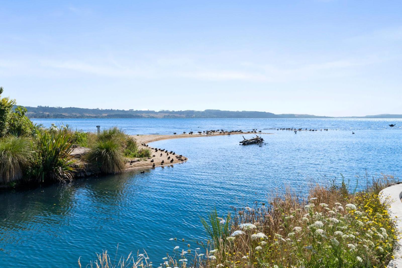 Ngongotaha Lakeside Home Rotorua Exterior foto